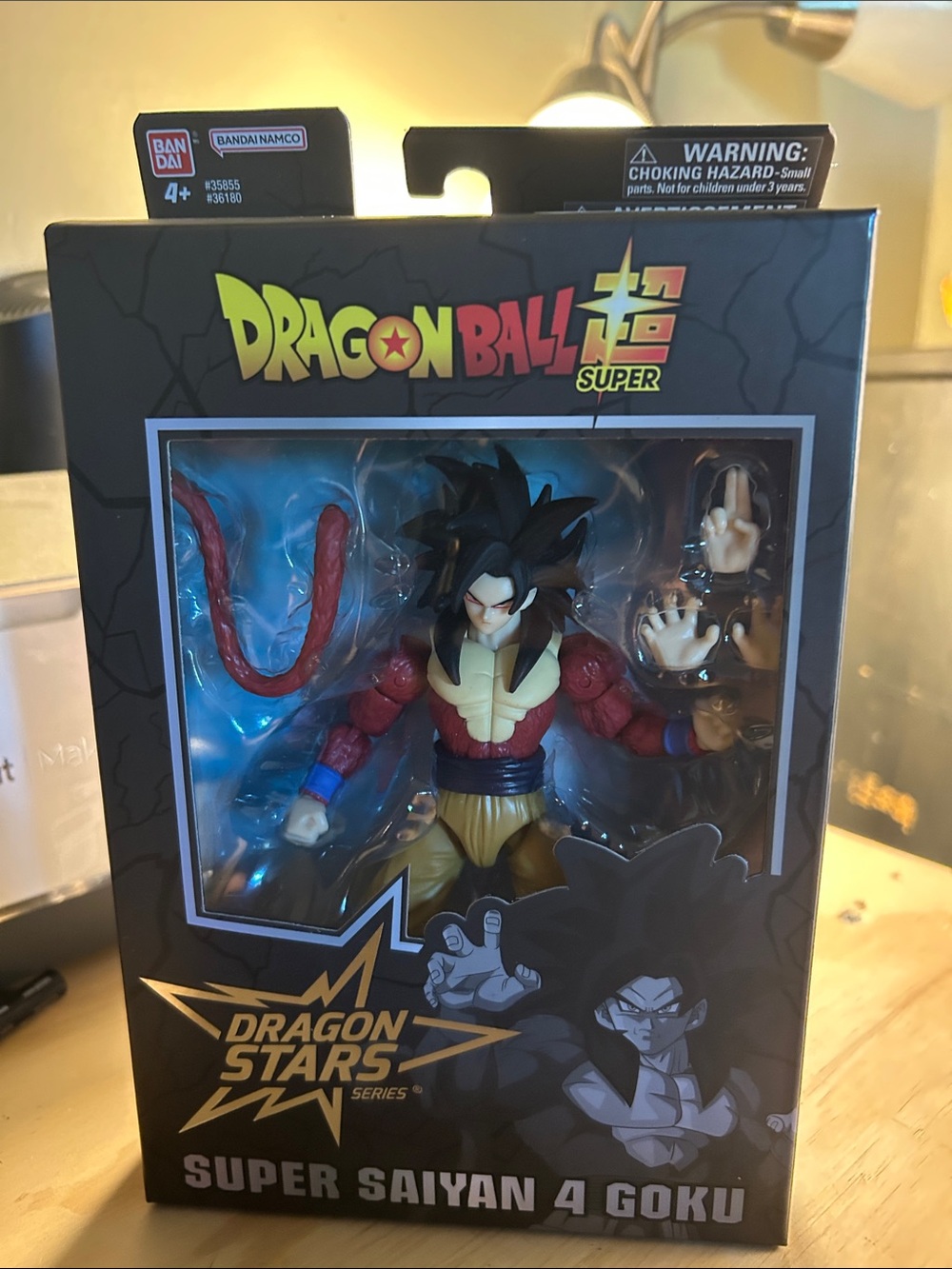 Dragon Ball Super Dragon Stars Super Saiyan 4 Goku Action Figure - Red